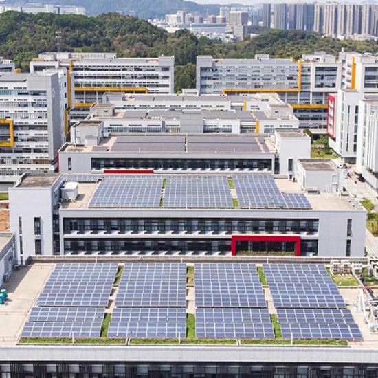 Système de stockage d'énergie solaire pour l'industrie