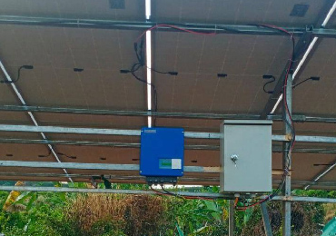 Système de pompe solaire de 5,5 kW au Cambodge
    