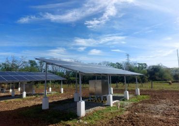 6 ensembles de systèmes de stockage d'énergie solaire de 10 kVA aux Philippines