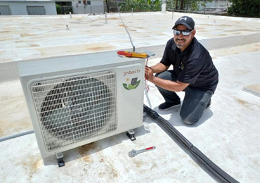 Système de climatisation solaire de 24 000 BTU à Porto Rico
    
