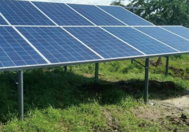 Système de pompe solaire de 2,2 kW en Colombie
    