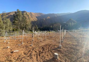 Le projet d'irrigation par pompage d'eau solaire de 1,2 MW dans le district de Dongchuan, Kunming, Yunnan bat son plein